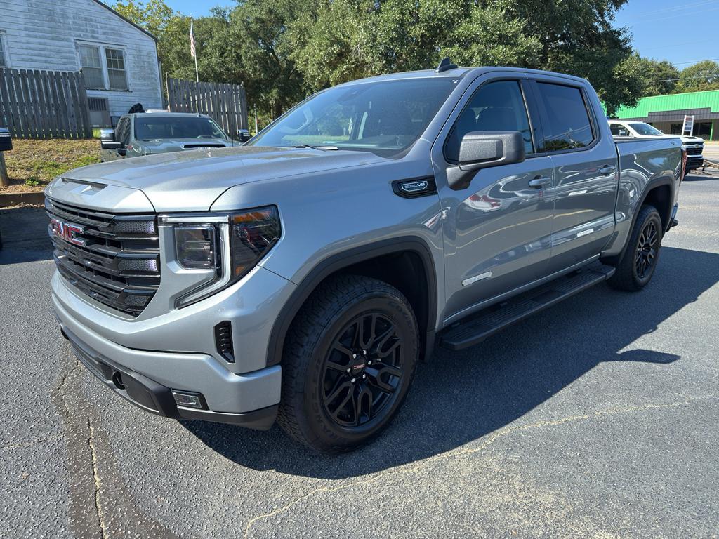 new 2025 GMC Sierra 1500 car, priced at $65,385