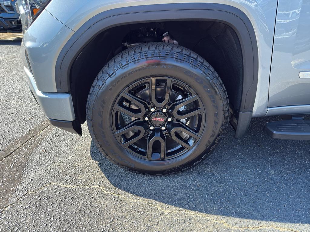 new 2025 GMC Sierra 1500 car, priced at $65,385