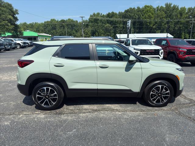 new 2025 Chevrolet TrailBlazer car, priced at $26,385