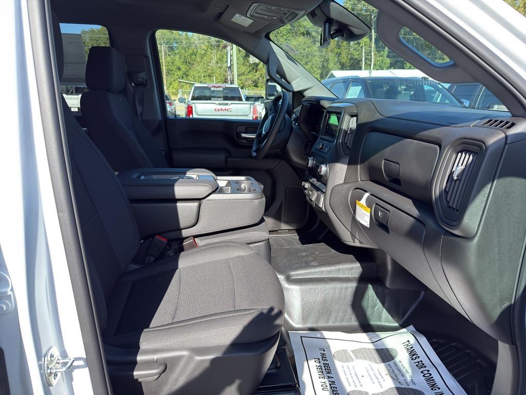 new 2026 GMC Sierra 2500 car, priced at $58,540