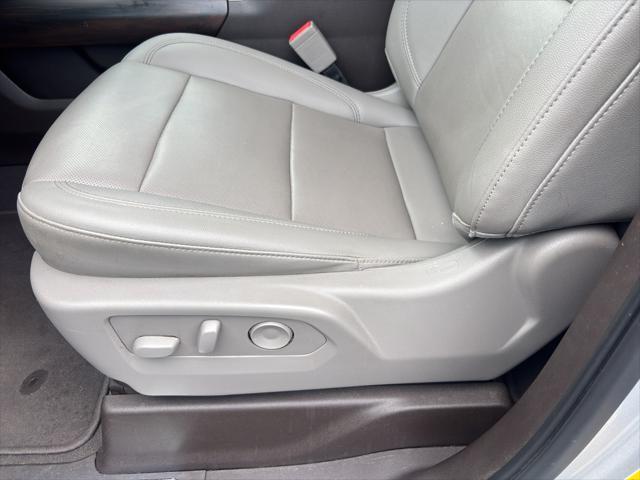 used 2022 GMC Sierra 1500 car, priced at $42,725