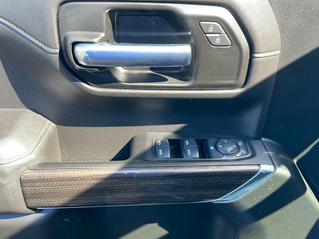 used 2022 Chevrolet Silverado 1500 car, priced at $40,995