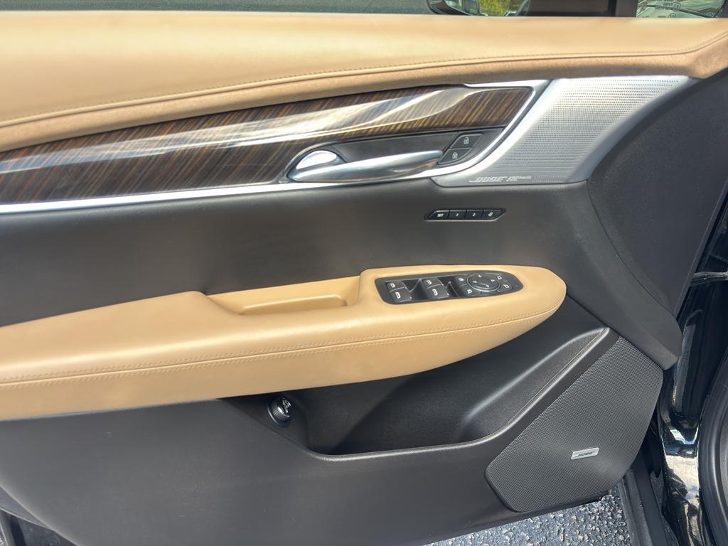 used 2024 Cadillac XT6 car, priced at $51,415