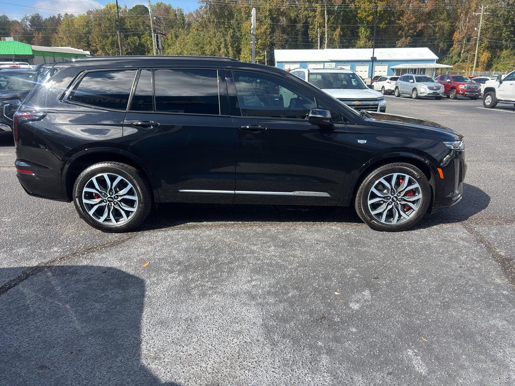 used 2024 Cadillac XT6 car, priced at $51,415