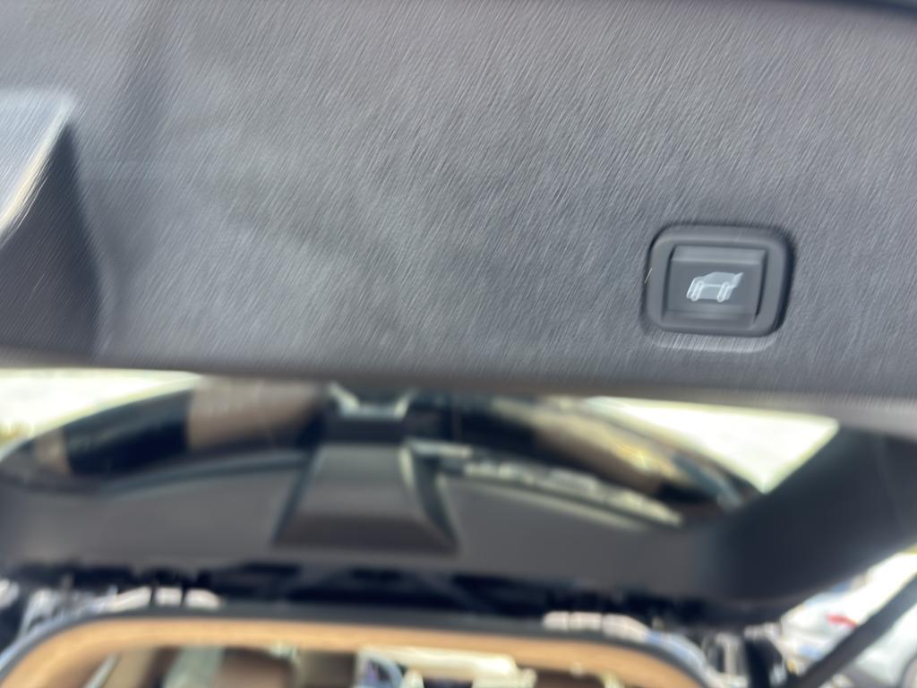 used 2024 Cadillac XT6 car, priced at $51,415