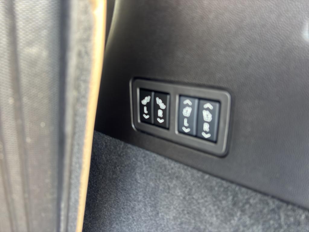 used 2024 Cadillac XT6 car, priced at $51,415