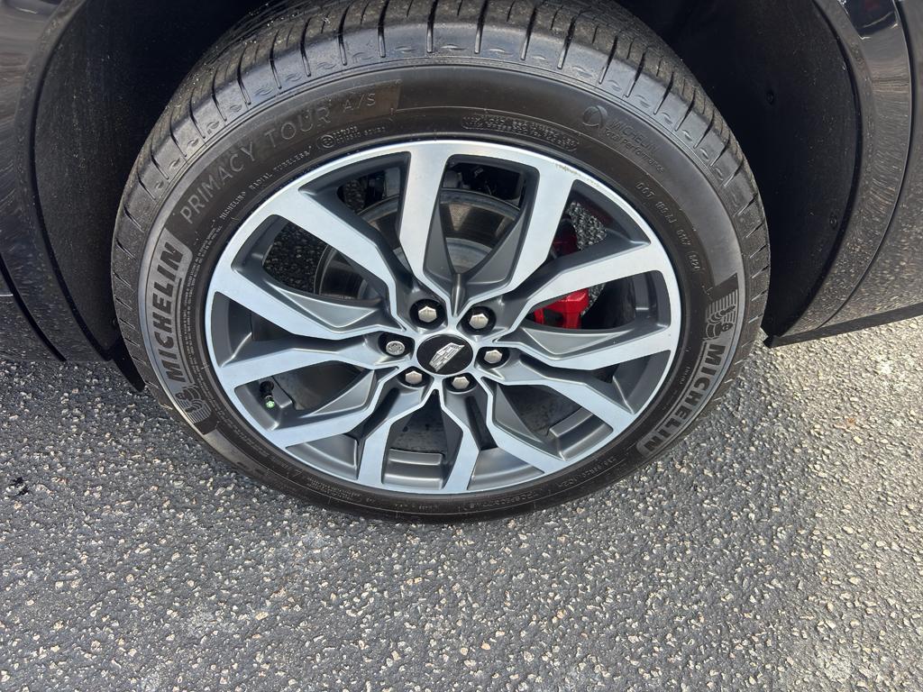 used 2024 Cadillac XT6 car, priced at $51,415