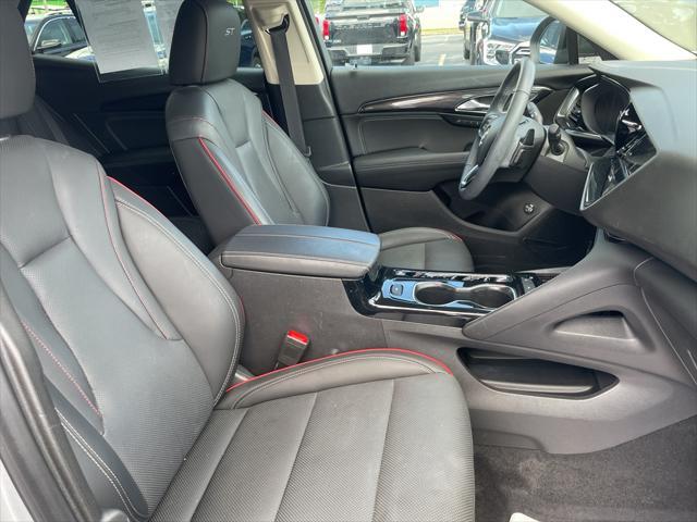 used 2023 Buick Envision car, priced at $32,135