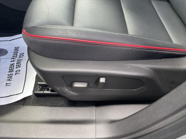 used 2023 Buick Envision car, priced at $32,135