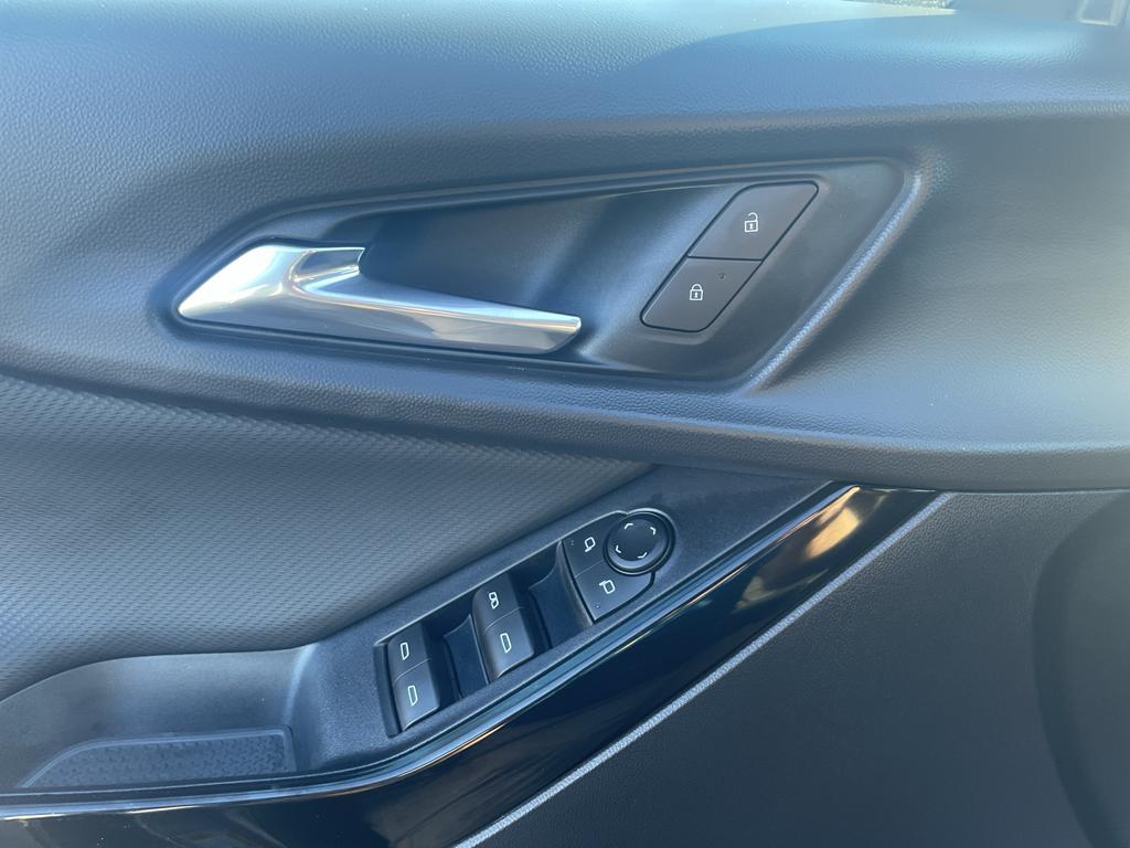 new 2026 Chevrolet Equinox car, priced at $33,065