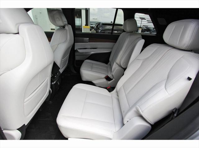 new 2026 Cadillac VISTIQ car, priced at $82,470