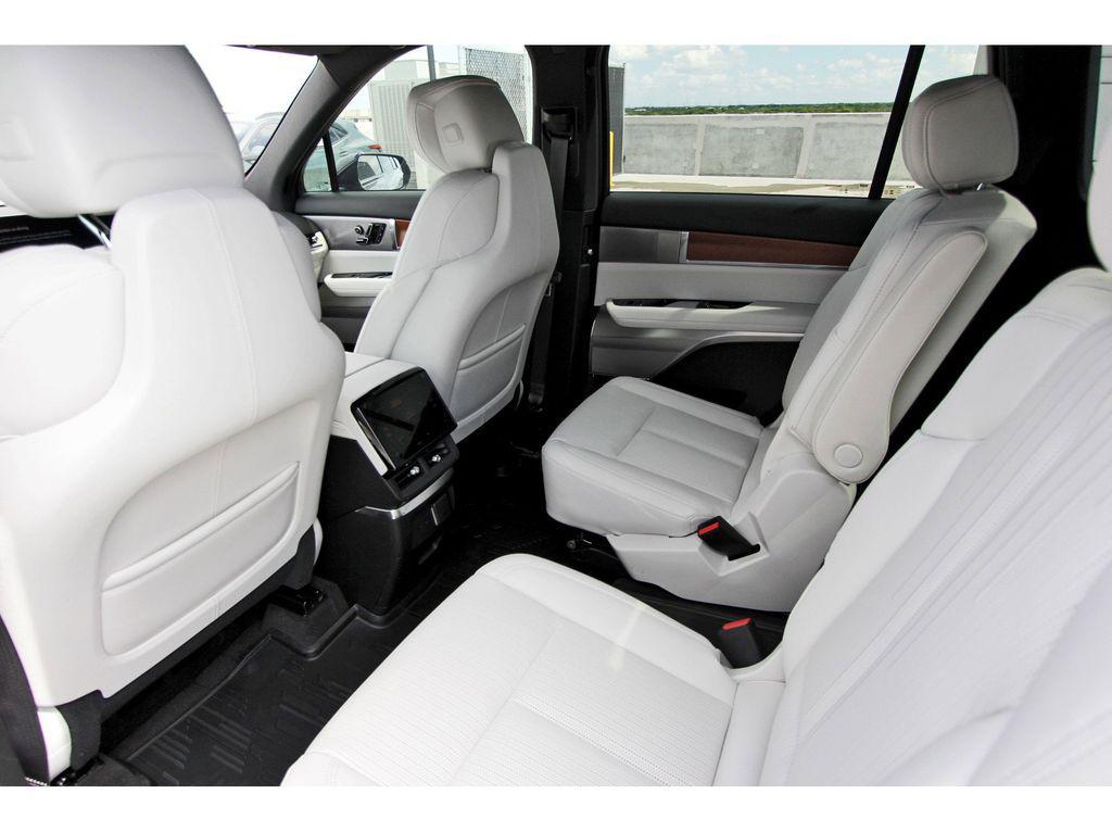 new 2026 Cadillac VISTIQ car, priced at $80,515