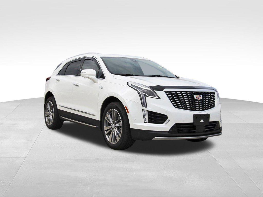 used 2025 Cadillac XT5 car, priced at $46,991