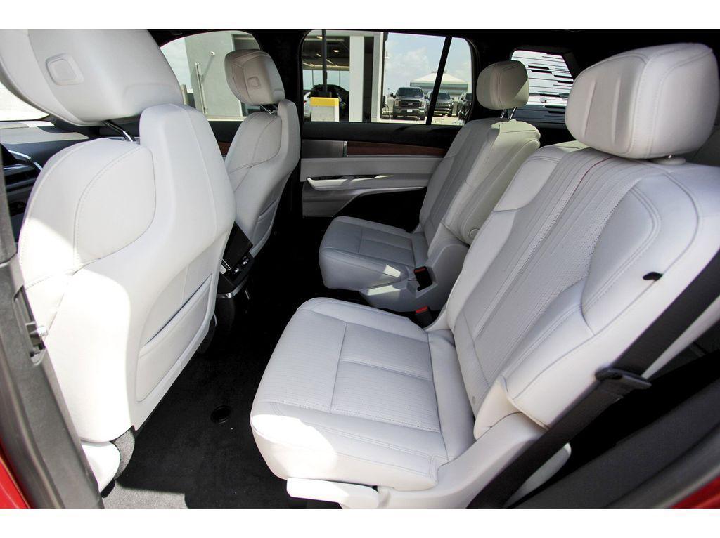 new 2026 Cadillac VISTIQ car, priced at $82,215
