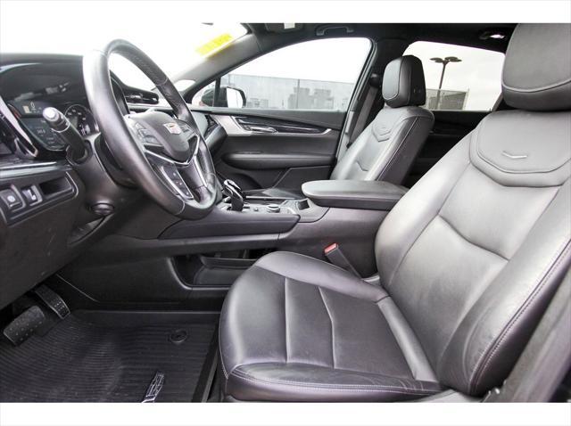 used 2022 Cadillac XT5 car, priced at $26,991