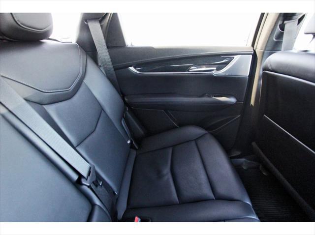 used 2022 Cadillac XT5 car, priced at $26,991