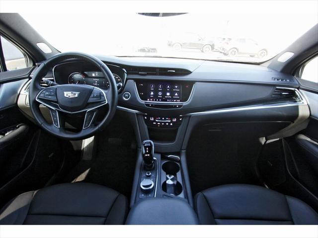 used 2022 Cadillac XT5 car, priced at $26,991