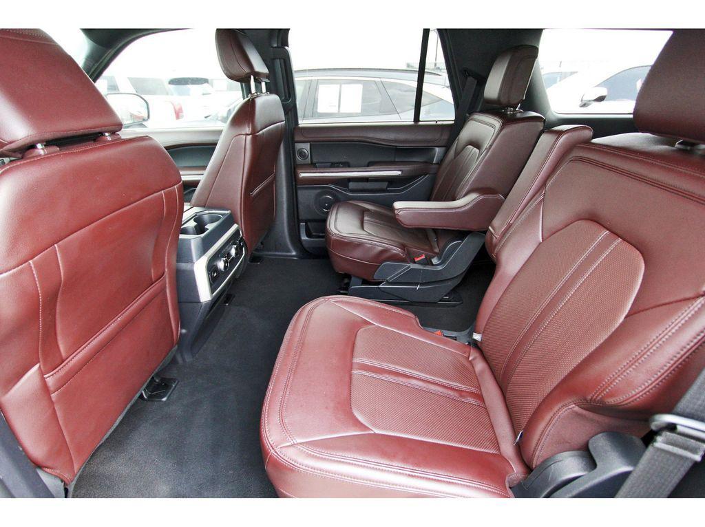 used 2024 Ford Expedition car, priced at $39,991