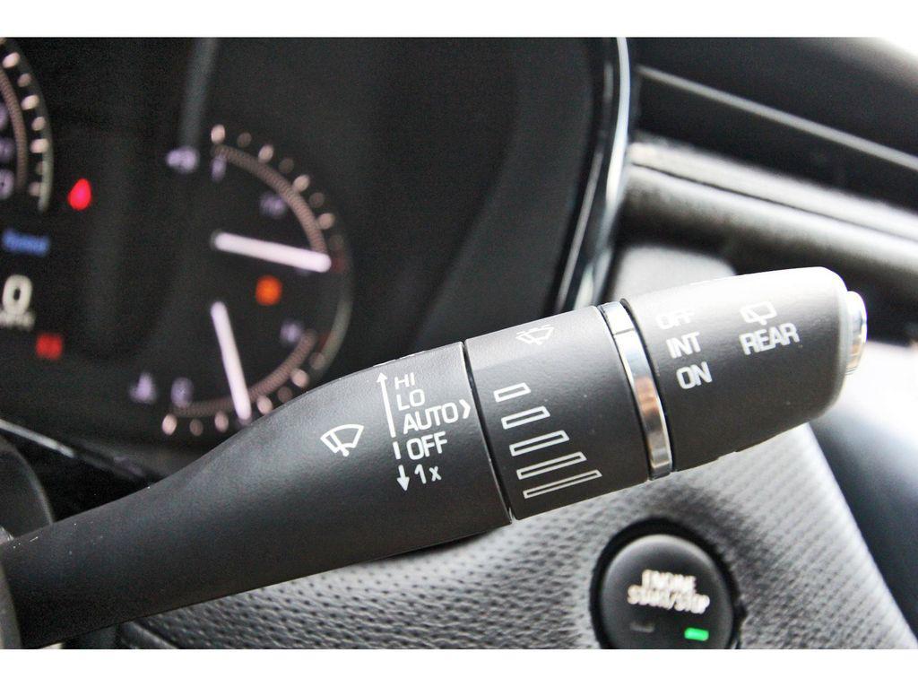 used 2018 Cadillac XT5 car, priced at $17,991