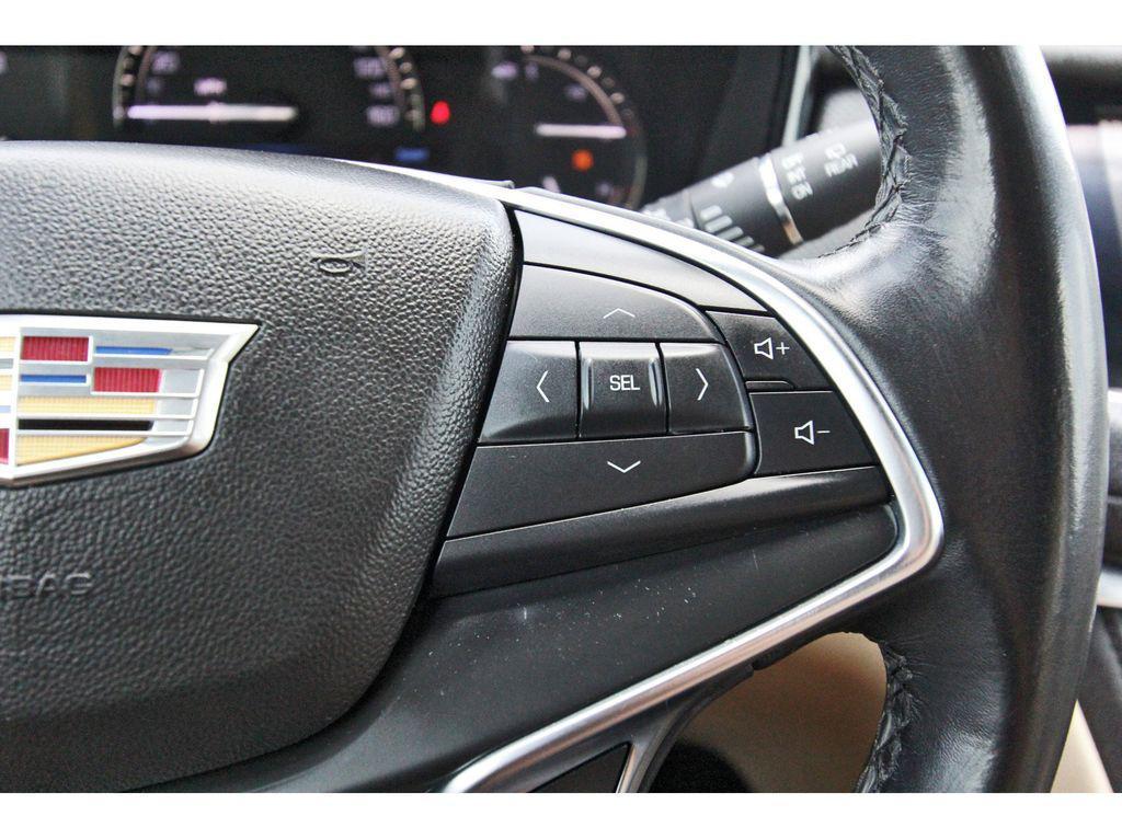 used 2018 Cadillac XT5 car, priced at $17,991