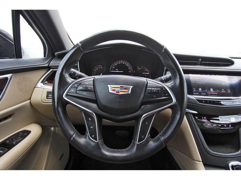used 2018 Cadillac XT5 car, priced at $17,991
