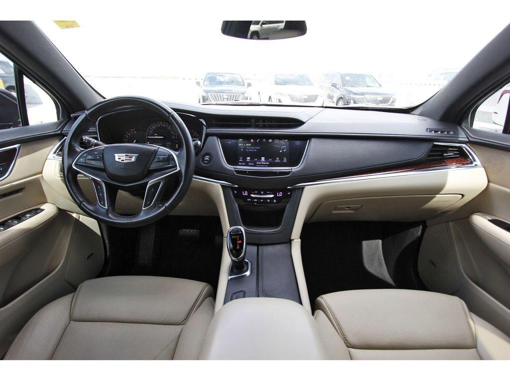 used 2018 Cadillac XT5 car, priced at $17,991