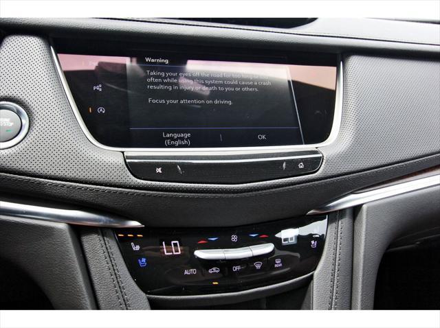 new 2025 Cadillac XT5 car, priced at $59,035