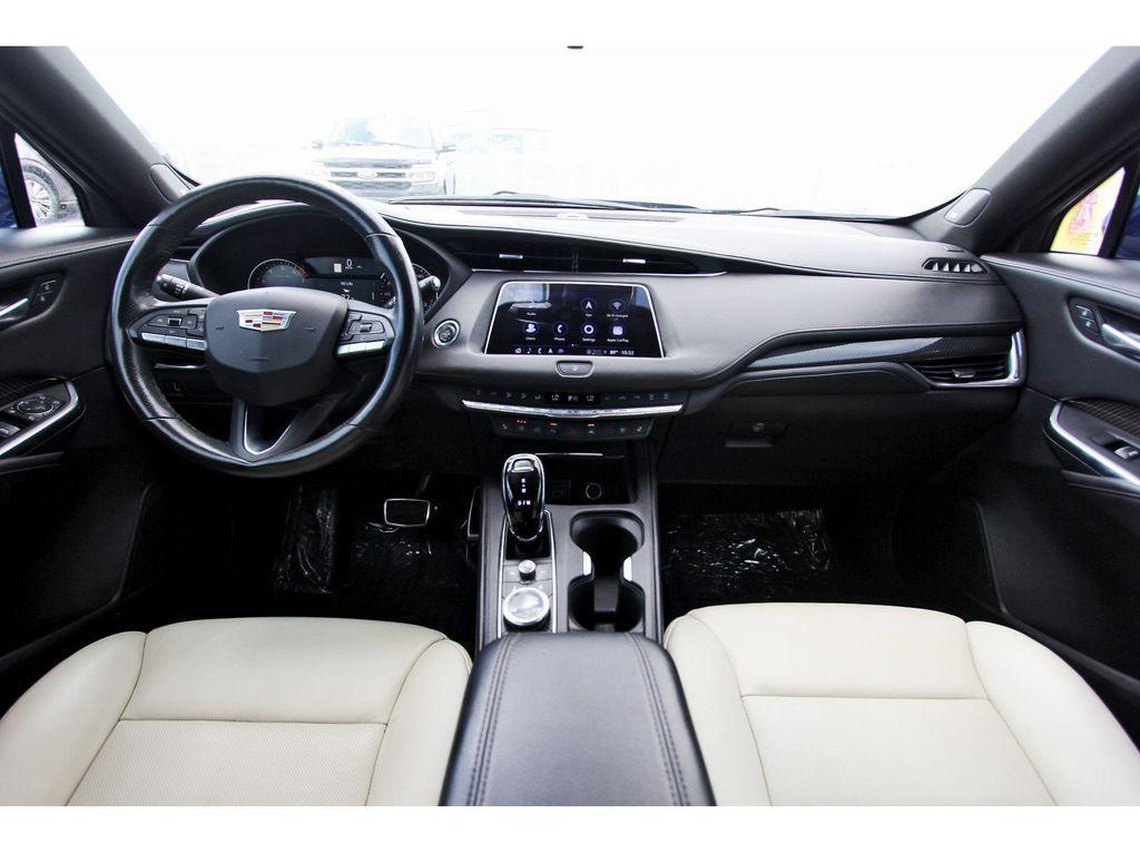 used 2023 Cadillac XT4 car
