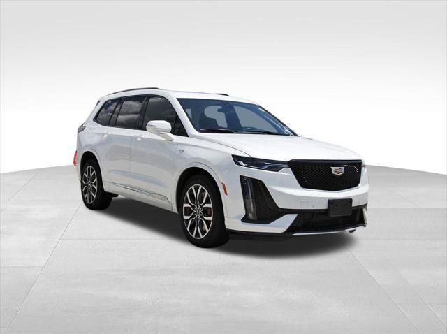 used 2025 Cadillac XT6 car, priced at $54,608
