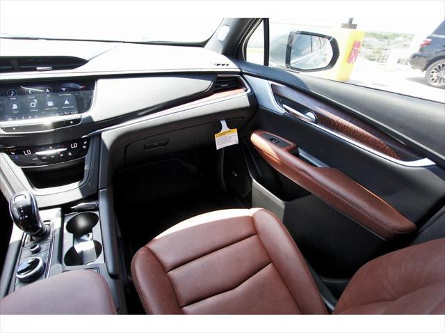 new 2025 Cadillac XT5 car, priced at $56,810