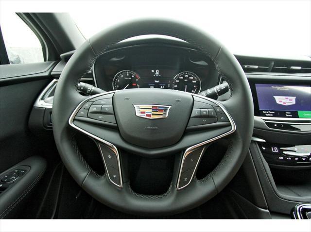 new 2025 Cadillac XT5 car, priced at $45,515
