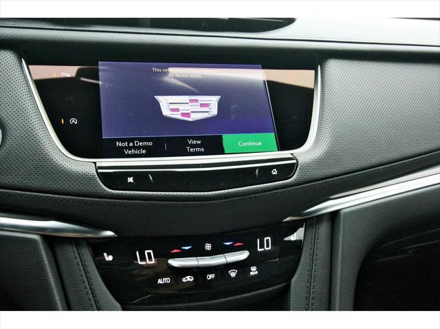 new 2025 Cadillac XT5 car, priced at $45,515