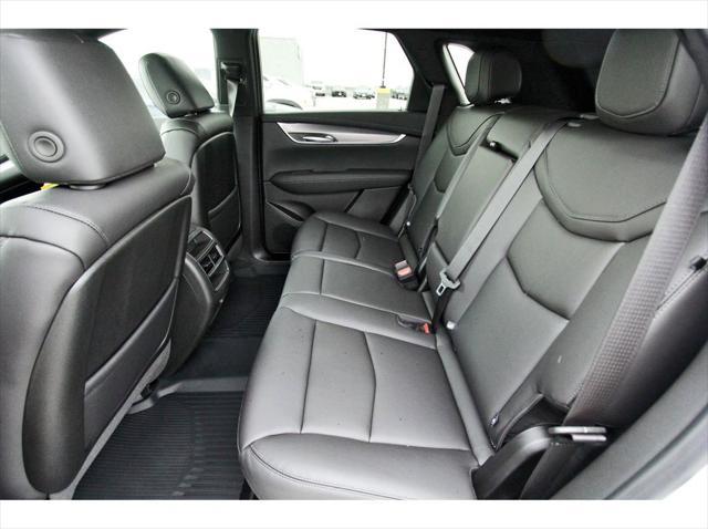 new 2025 Cadillac XT5 car, priced at $45,515