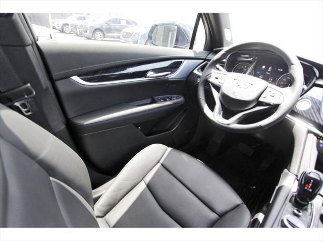 new 2025 Cadillac XT6 car, priced at $58,665