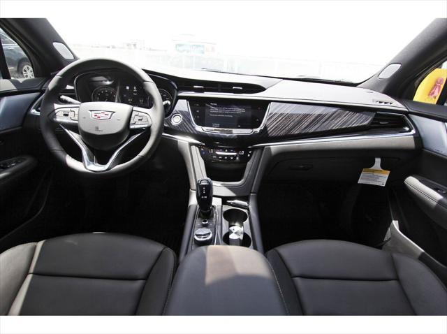 new 2025 Cadillac XT6 car, priced at $58,665