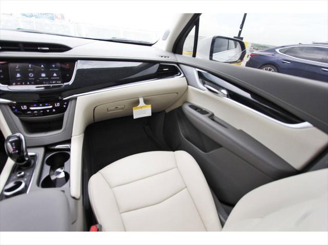 new 2025 Cadillac XT6 car, priced at $61,365