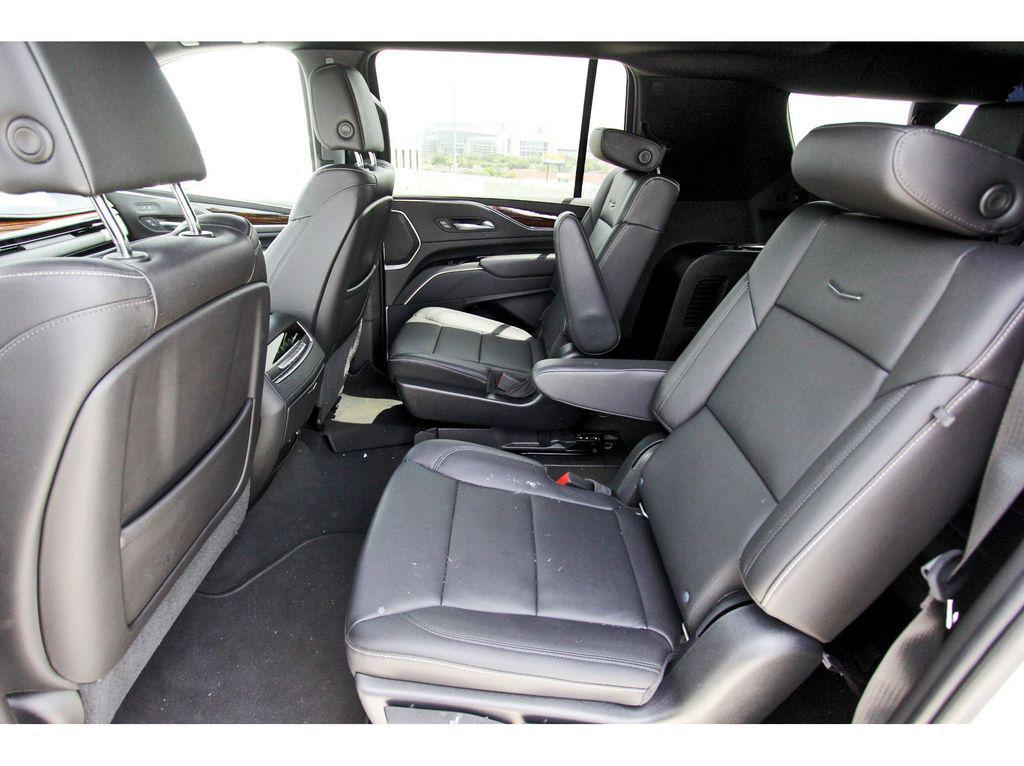 used 2021 Cadillac Escalade ESV car, priced at $51,991