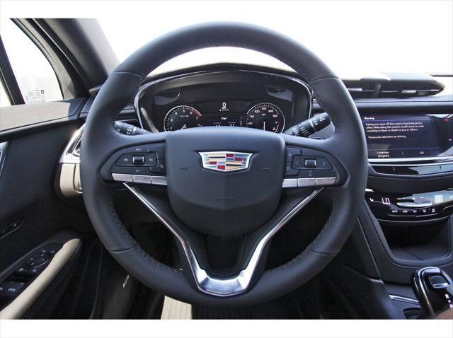 new 2025 Cadillac XT6 car, priced at $49,915