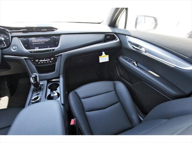 new 2025 Cadillac XT6 car, priced at $49,915