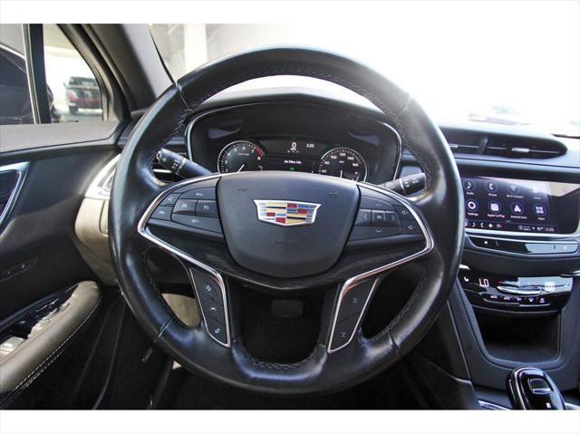 used 2022 Cadillac XT5 car, priced at $22,995