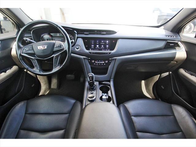 used 2022 Cadillac XT5 car, priced at $22,995