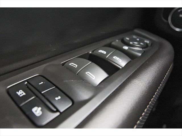 used 2023 GMC Yukon XL car, priced at $41,158