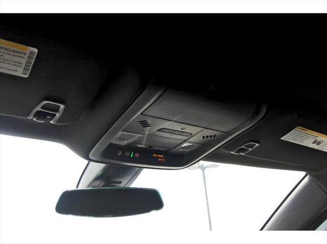 used 2023 Cadillac XT5 car, priced at $25,991