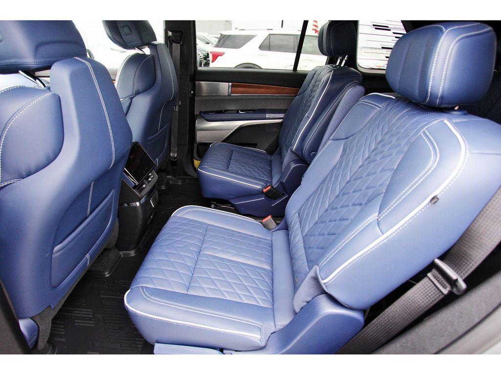 new 2026 Cadillac VISTIQ car, priced at $93,590
