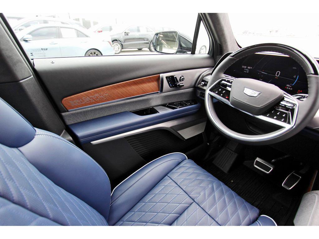 new 2026 Cadillac VISTIQ car, priced at $93,590