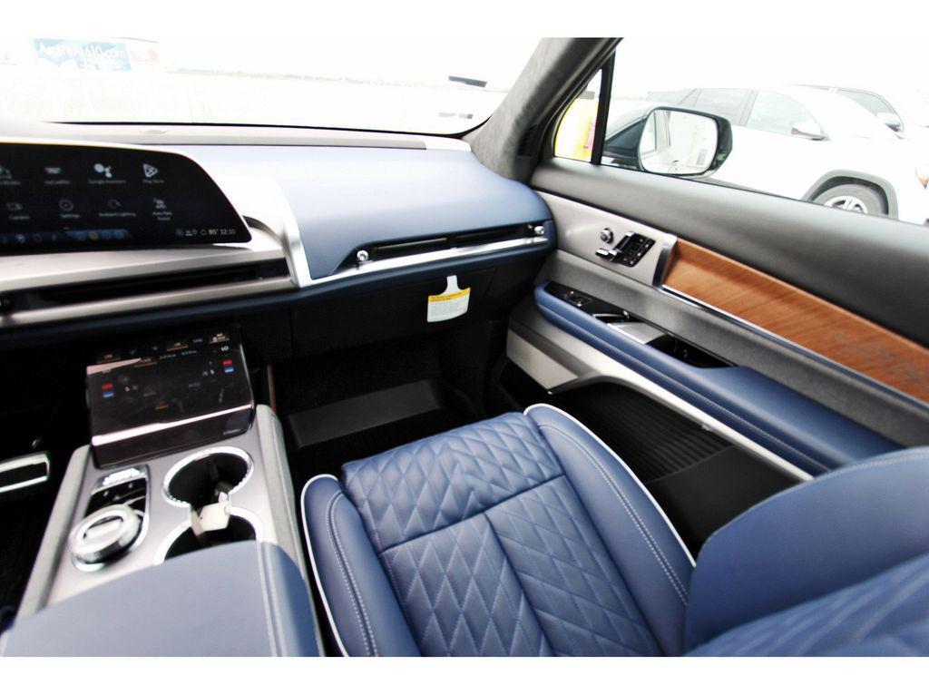 new 2026 Cadillac VISTIQ car, priced at $93,590