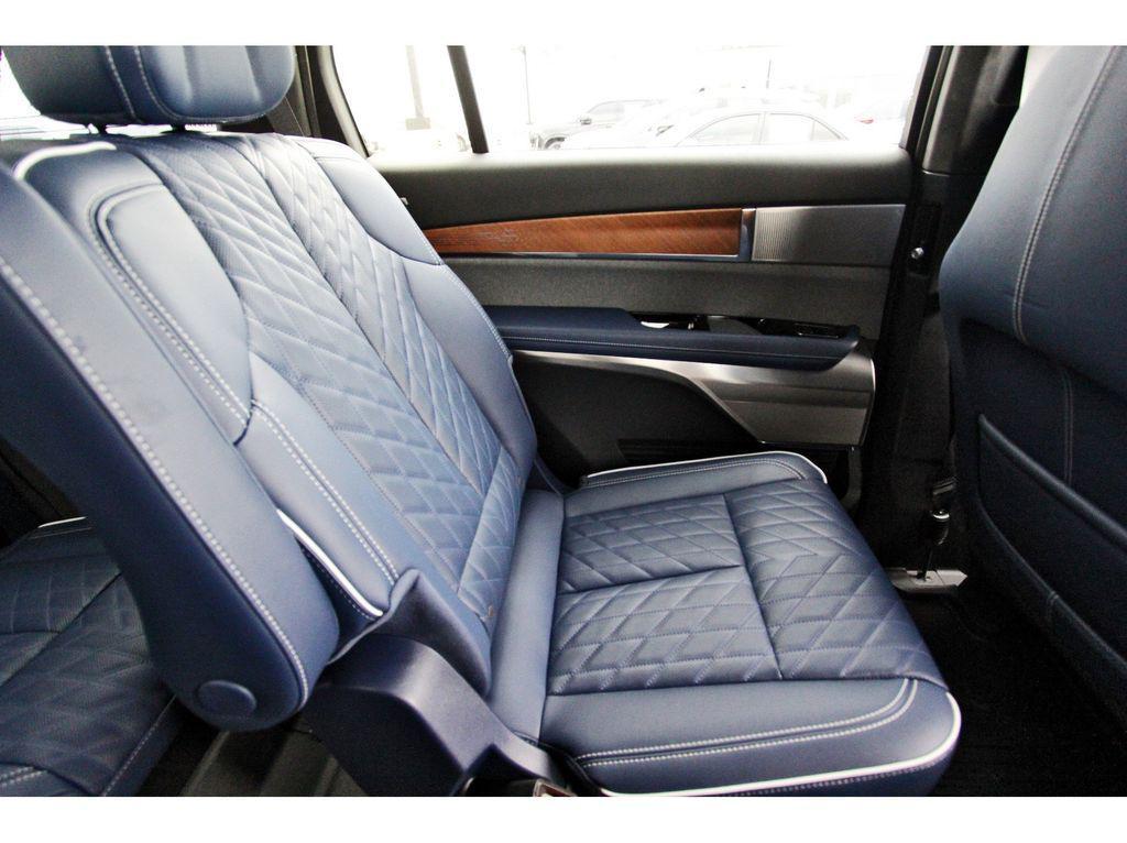 new 2026 Cadillac VISTIQ car, priced at $93,590