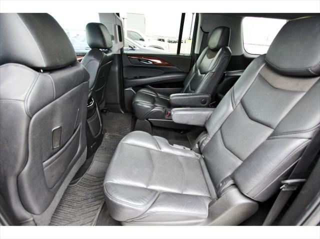 used 2018 Cadillac Escalade ESV car, priced at $15,267