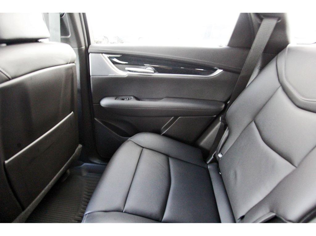new 2025 Cadillac XT5 car, priced at $55,690