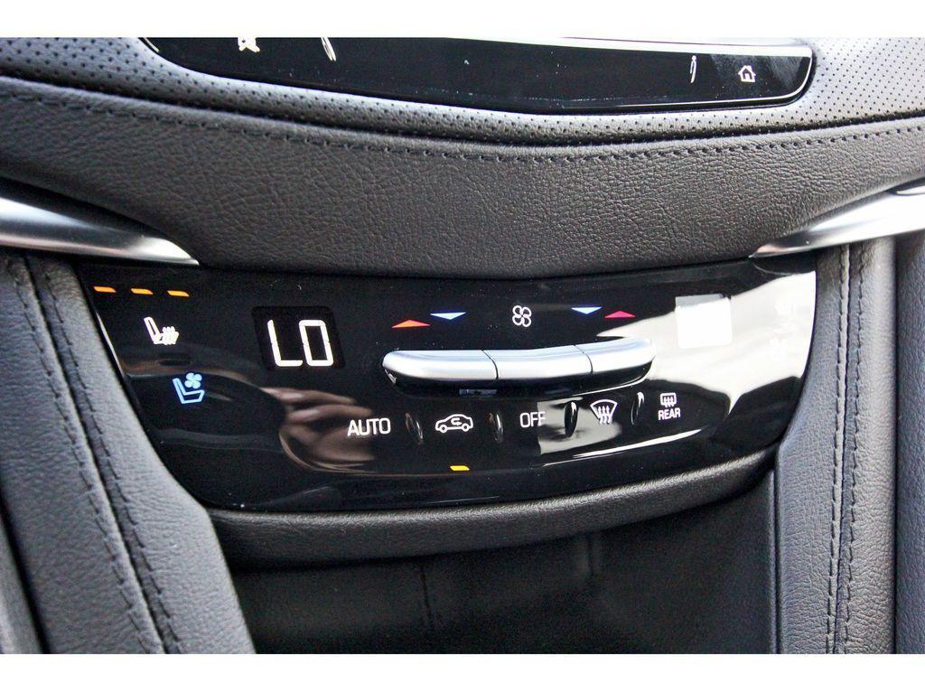 new 2025 Cadillac XT5 car, priced at $55,690